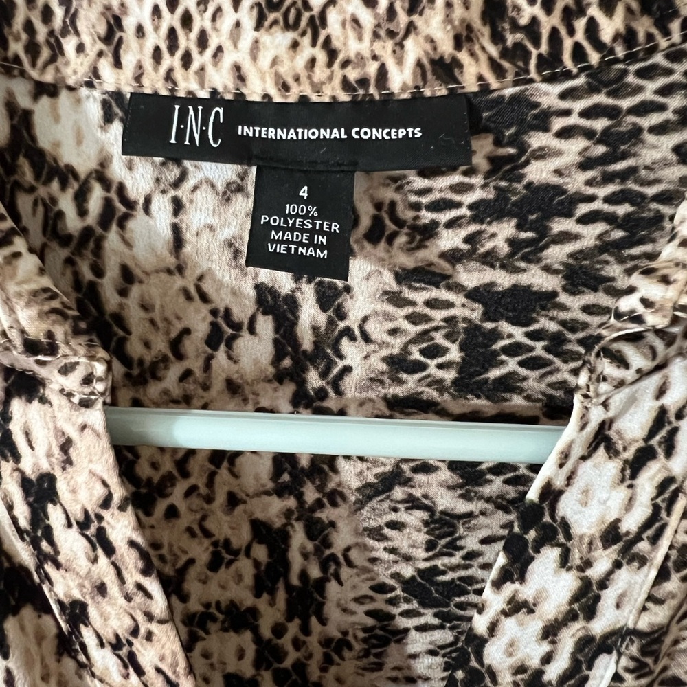 Long maxi snake print dress. Very flowy and comfortable. Size 4. - Picture 3 of 3